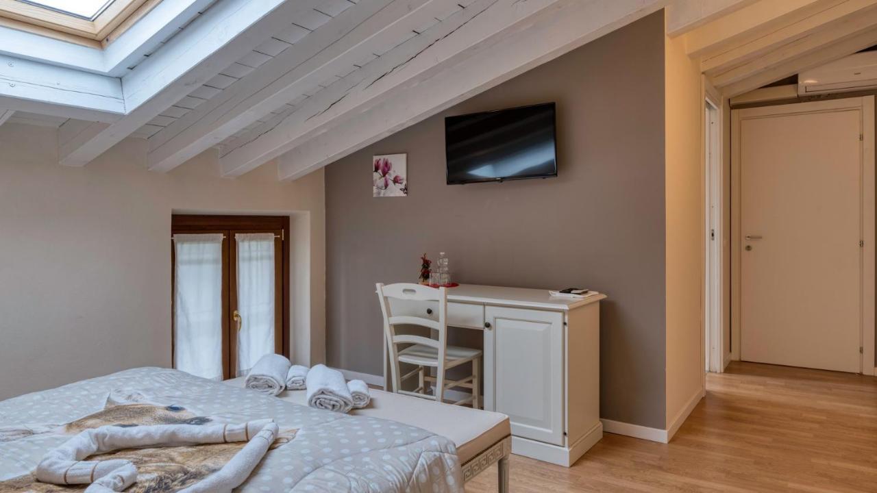 Bed and Breakfast Cascina Volta Brescia Esterno foto