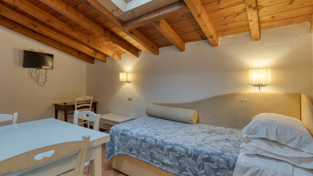 Bed and Breakfast Cascina Volta Brescia Esterno foto