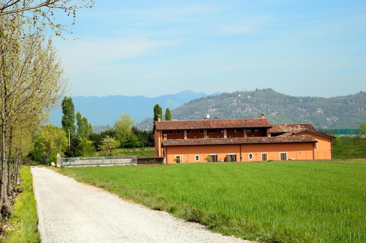 Bed and Breakfast Cascina Volta Brescia Esterno foto