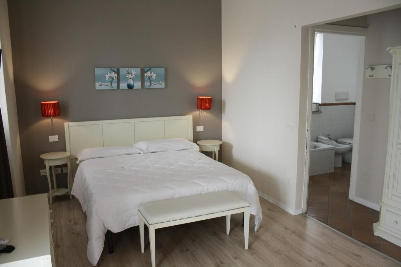 Bed and Breakfast Cascina Volta Brescia Esterno foto
