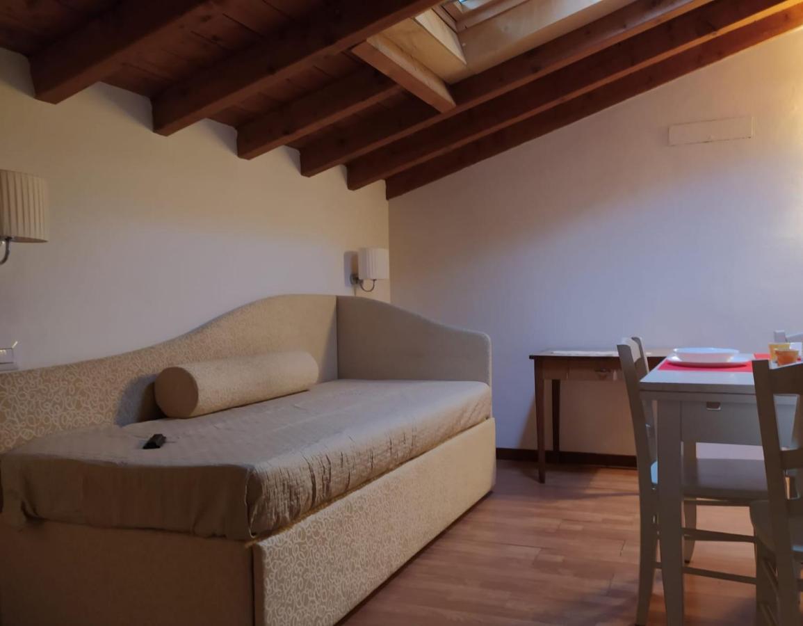 Bed and Breakfast Cascina Volta Brescia Esterno foto